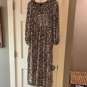 Banana Republic maxi Leopard Print Dress